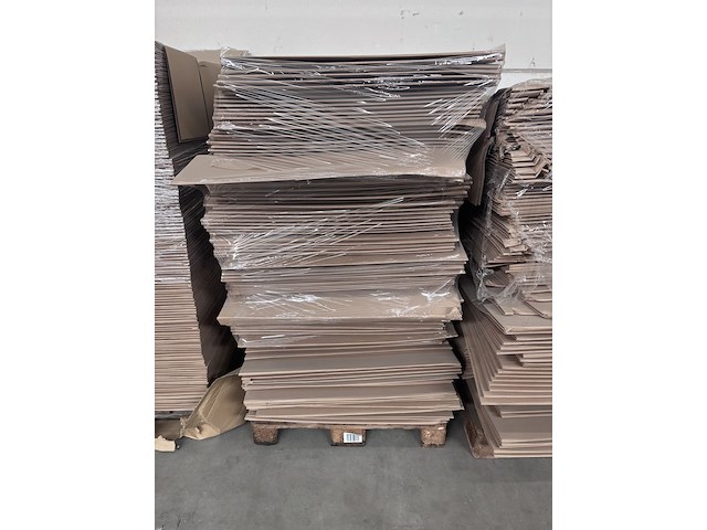 7x pallet diverse kartonnen dozen - afbeelding 9 van  12