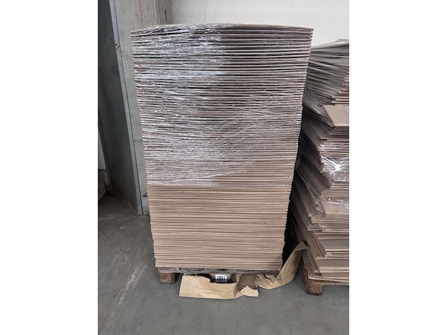 7x pallet diverse kartonnen dozen - afbeelding 10 van  12