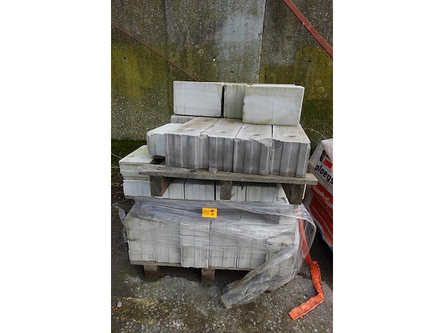 7x pallet diverse stenen - afbeelding 1 van  5