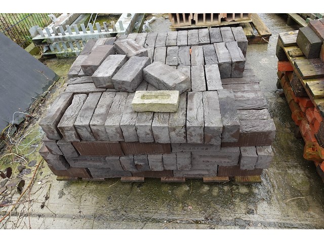 7x pallet rest gevelstenen - afbeelding 8 van  17