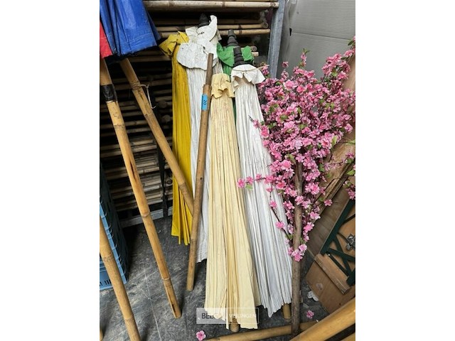 7x parasols div kleuren ø 225 cm - afbeelding 2 van  4