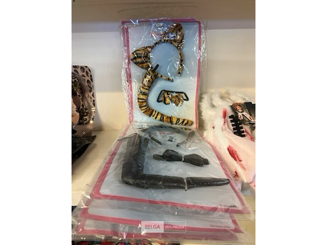 ± 7x tiger + cat set - afbeelding 1 van  3