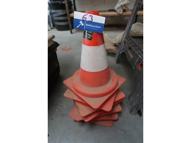 7x veiligheidskegel - afbeelding 1 van  1