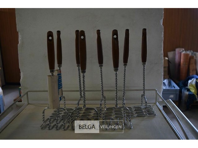 ±8 aardappelstampers - afbeelding 1 van  2