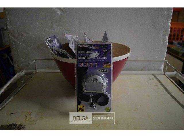 8 achterlicht fiets led - afbeelding 1 van  3