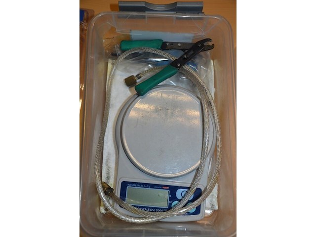 8 afknijptangen mastercool nieuw, mini buizen snijder nieuw, 2 digitale weegschalen (b423) - afbeelding 7 van  7