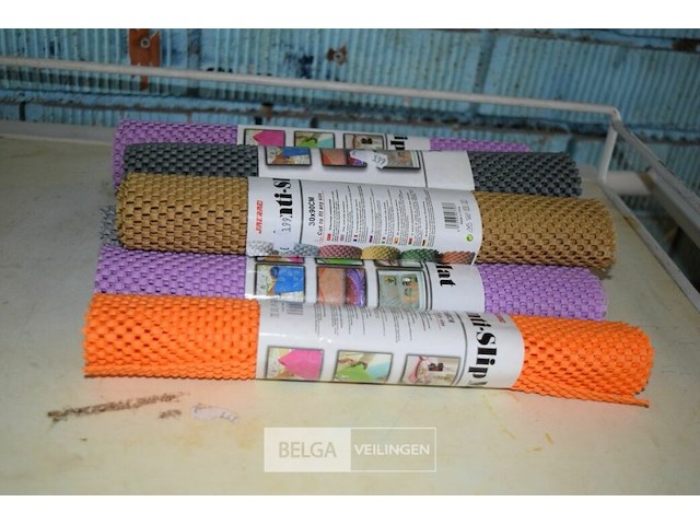 8 antislip matjes 30x90cm - afbeelding 1 van  2