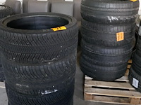 8 banden michelin en pirelli - afbeelding 1 van  6