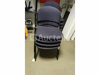 8 bijpassende stoelen - afbeelding 1 van  5