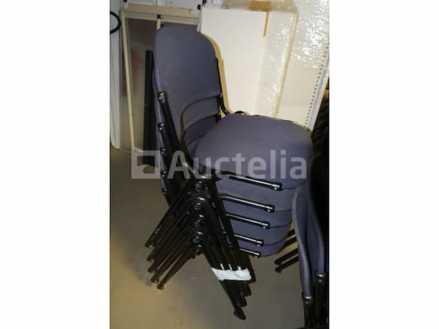 8 bijpassende stoelen - afbeelding 4 van  5