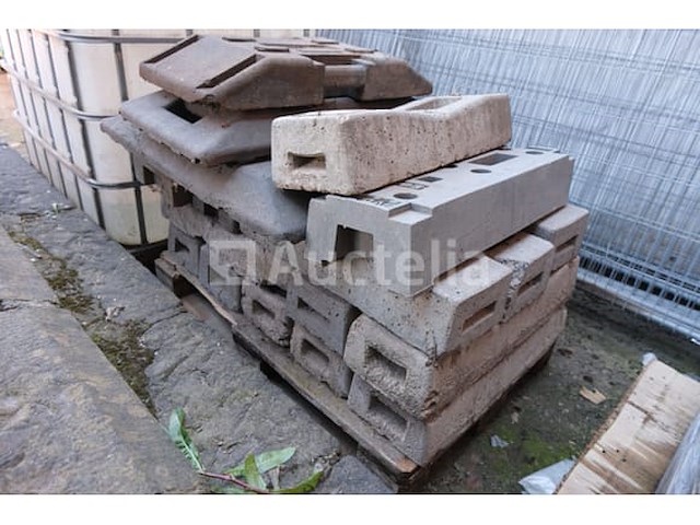 8 bouwbarrières van het type 'heras' - afbeelding 2 van  7