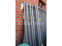 8 bouwbarrières van het type 'heras' - afbeelding 6 van  7