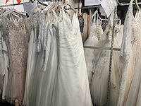 8 bruidsjurken modeca (totaalprijs) - afbeelding 1 van  21