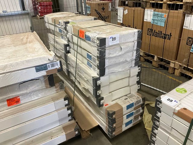 8-connections diverse radiatoren (17x) - afbeelding 1 van  7