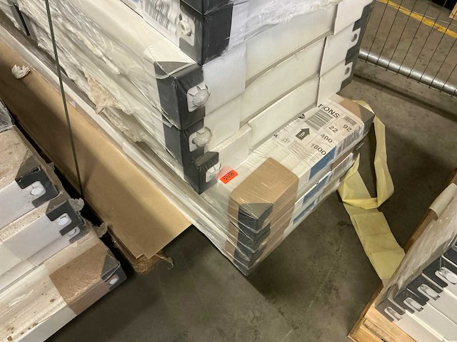 8-connections diverse radiatoren (17x) - afbeelding 5 van  7