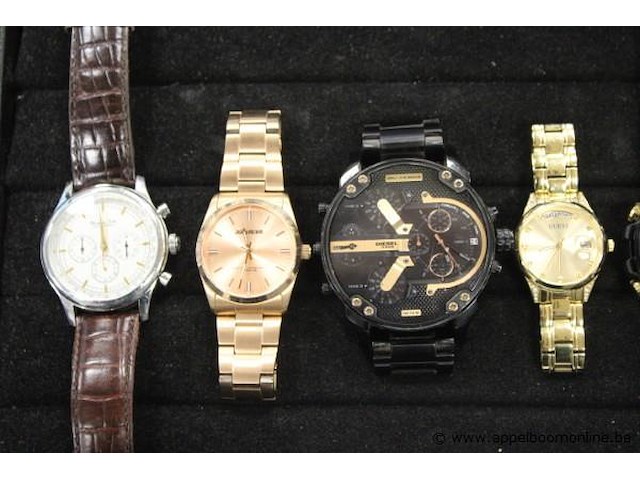8 div horloges w.o. dutti, zadig & voltaire, diesel, guess, skagen enz - afbeelding 2 van  4