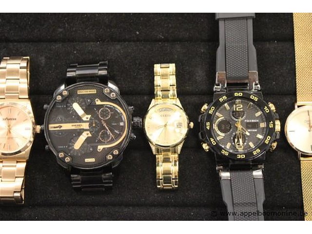 8 div horloges w.o. dutti, zadig & voltaire, diesel, guess, skagen enz - afbeelding 3 van  4