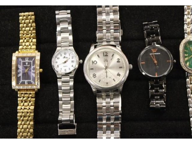 8 div horloges w.o. guess, orient, armani enz - afbeelding 2 van  3