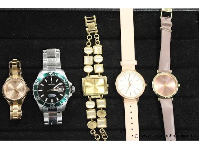 8 div horloges w.o. hilfiger, festina, guess enz - afbeelding 3 van  3