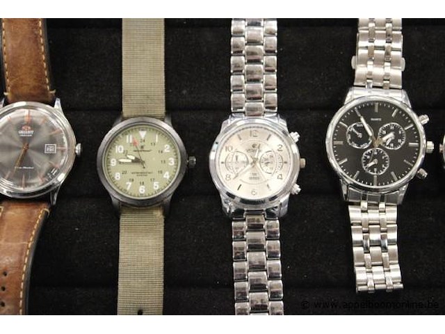 8 div horloges - afbeelding 3 van  4