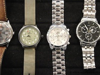 8 div horloges - afbeelding 3 van  4