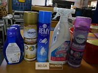 8 div huishoudprodukten - afbeelding 1 van  1