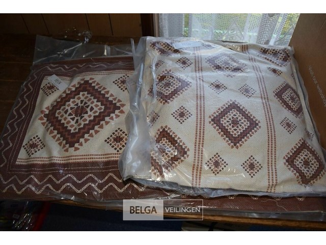 8 div sierkussens - afbeelding 1 van  3