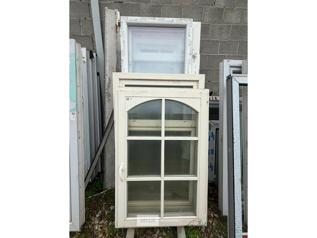 ± 8 diverse alu ramen - afbeelding 1 van  2