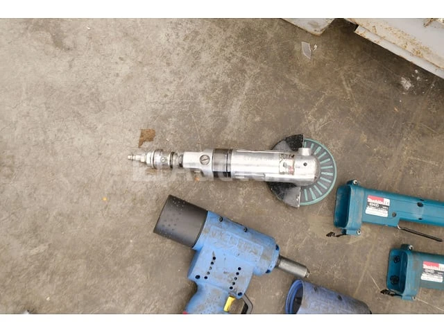 8 diverse handgereedschappen - afbeelding 2 van  6