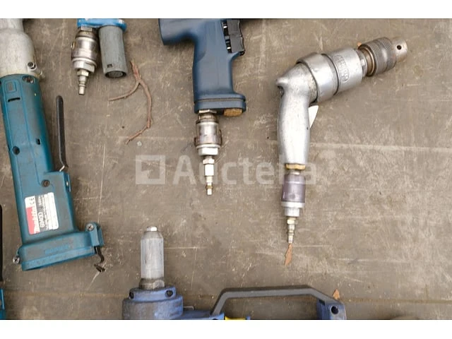 8 diverse handgereedschappen - afbeelding 3 van  6