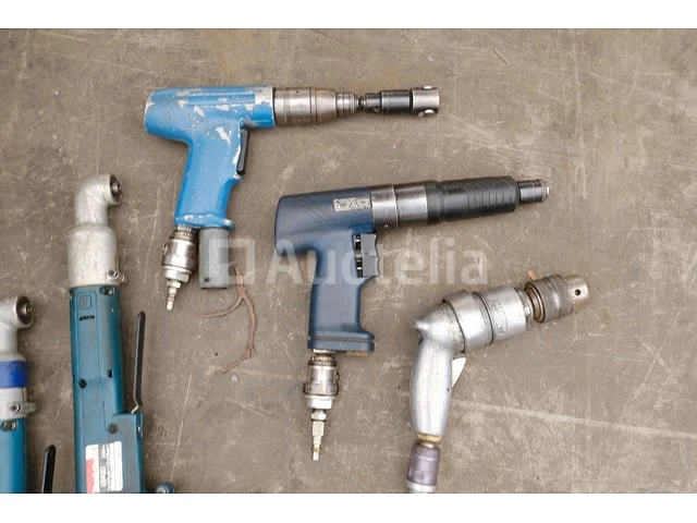 8 diverse handgereedschappen - afbeelding 4 van  6