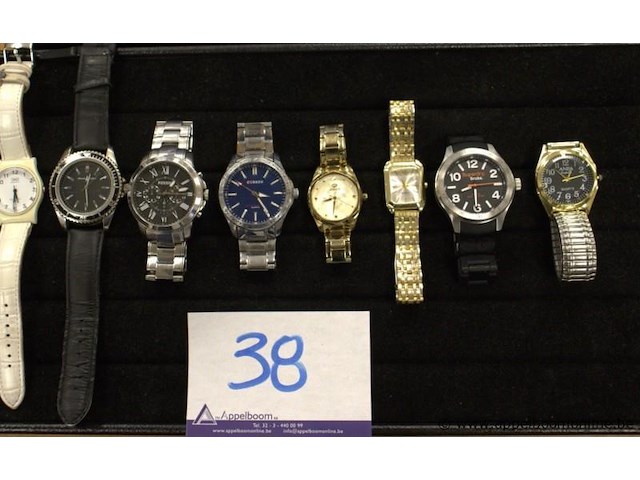 8 diverse horloges wo foddil, curren, q&q, marea, superdry enz - afbeelding 1 van  4