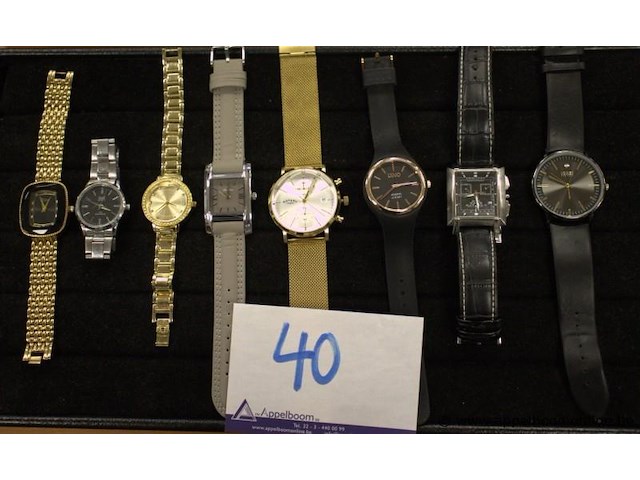 8 diverse horloges wo q&q, liu jo, rotary, hamilton enz - afbeelding 1 van  4