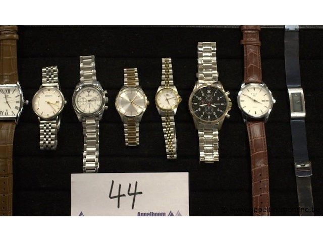 8 diverse horloges wo rubendic, rodania, bering enz - afbeelding 1 van  4