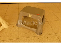 8 diverse opstapstoeltjes - afbeelding 3 van  8