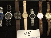 8 divese horloges wo rodania, fossil, guy laroche, armani, enz