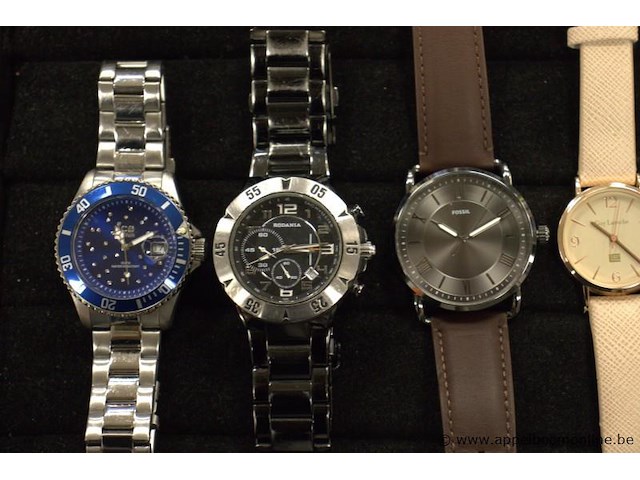 8 divese horloges wo rodania, fossil, guy laroche, armani, enz - afbeelding 2 van  4