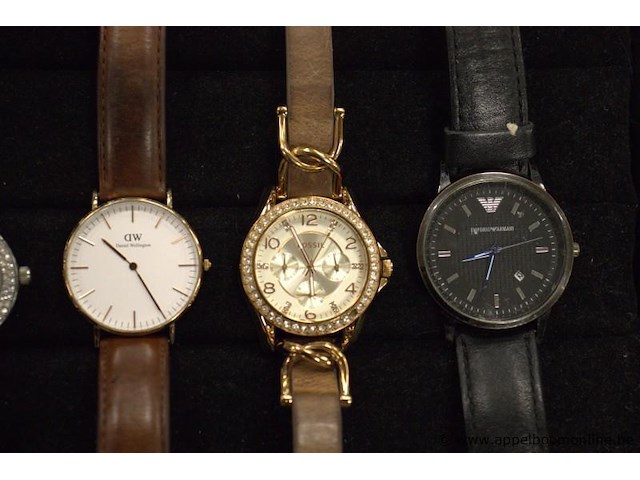 8 divese horloges wo rodania, fossil, guy laroche, armani, enz - afbeelding 4 van  4
