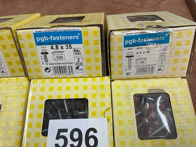 8 dozen dakplaatschroeven - afbeelding 2 van  8
