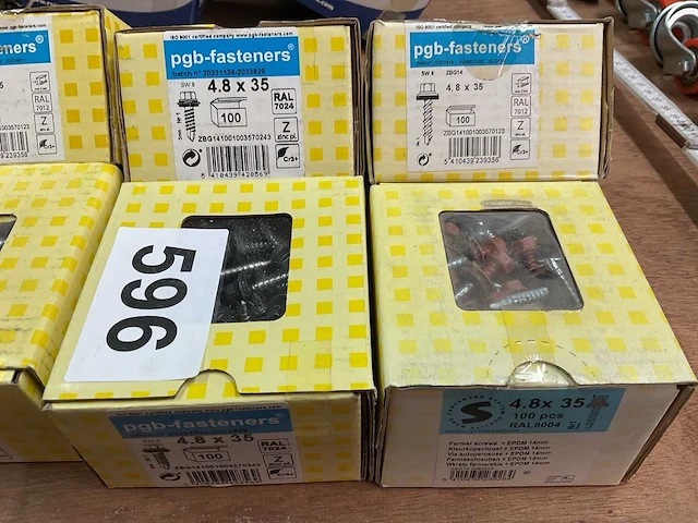 8 dozen dakplaatschroeven - afbeelding 3 van  8