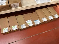 8 dozen hout en gipsplaat schroeven