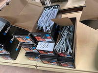 8 dozen houtschroeven en slag pluggen - afbeelding 7 van  7