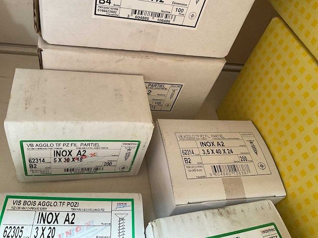 8 dozen inox schroeven - afbeelding 3 van  5