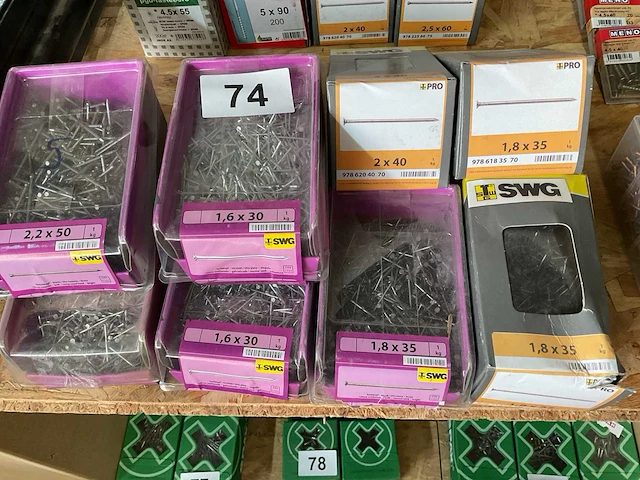 8 dozen nagels - afbeelding 1 van  6