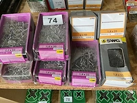 8 dozen nagels