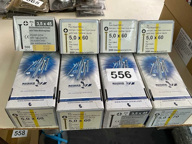 8 dozen schroeven - afbeelding 1 van  4