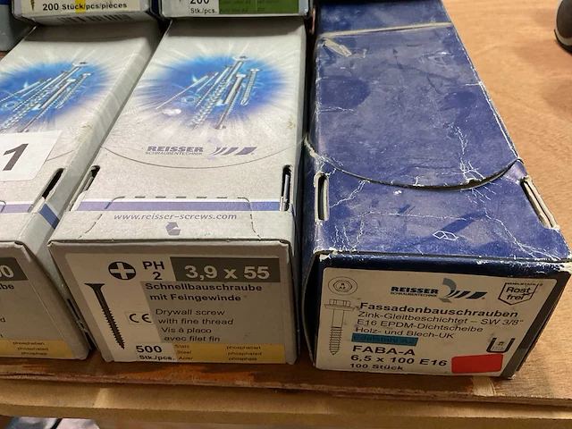 8 dozen schroeven - afbeelding 6 van  7