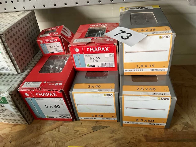 8 dozen schroeven - afbeelding 2 van  6