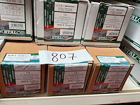 8 dozen slag pluggen en houtschroeven - afbeelding 3 van  8