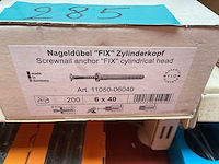 8 dozen spaanplaatschroeven; nagelpluggen - afbeelding 2 van  6